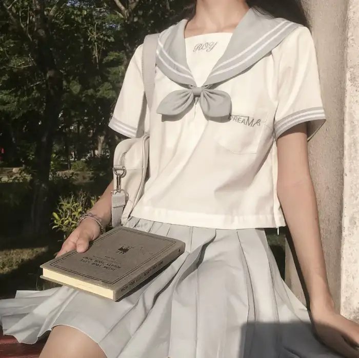 拉塞尔·皮特斯：即将成名